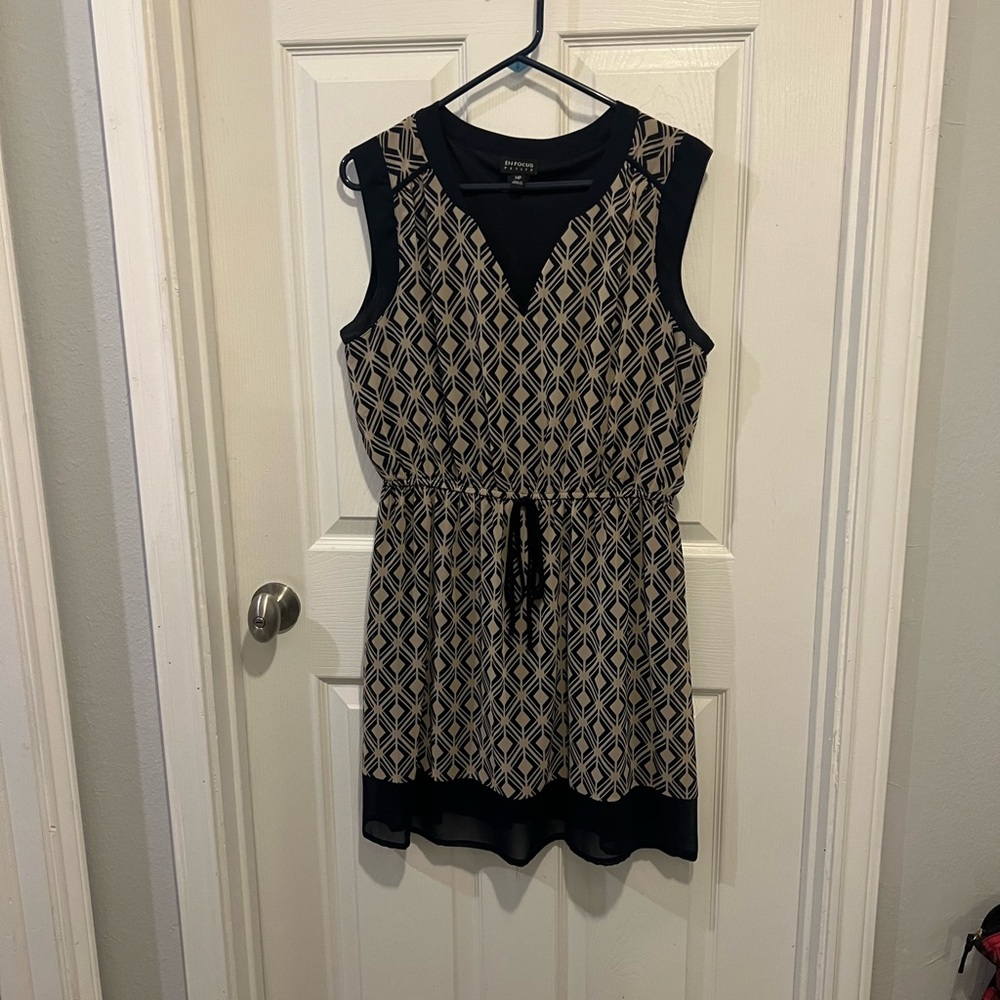 Enfocus Studio Black and Beige Geometric Drawstring Mini Dress